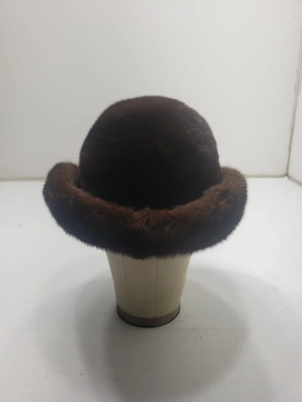 Vintage Brown Fur Fedora Hat Wide Brim Black Band Unmarked 8.25 x 6.25